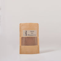 costus indien en poudre fond blanc