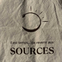 totebag_sources_logo_slogan